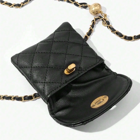 🎉HP🎉 Chain Belt Bag ✨ - Picture 3 of 6